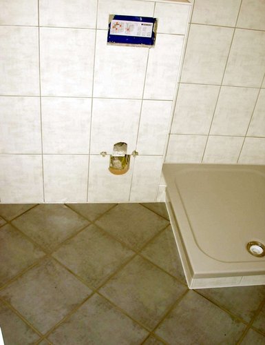 Badezimmer mit Dusche